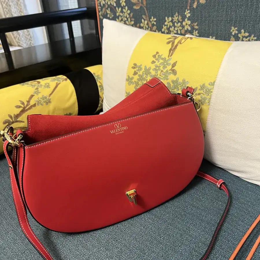 GARAVANI OHVAL Large Calfskin Handbag with VLOGO Signature Rotating Clasp