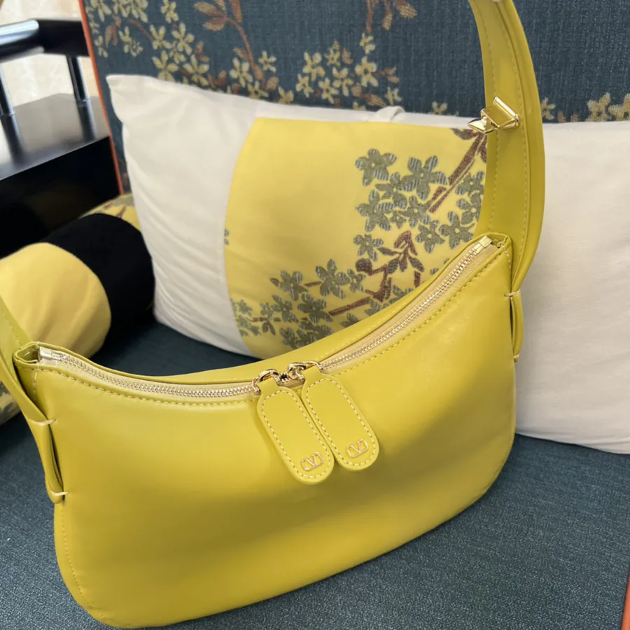 Garavan Small Travel Bag