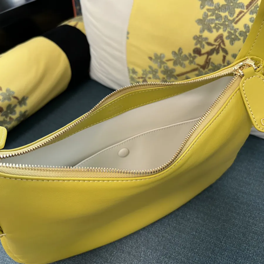 Garavan Small Travel Bag