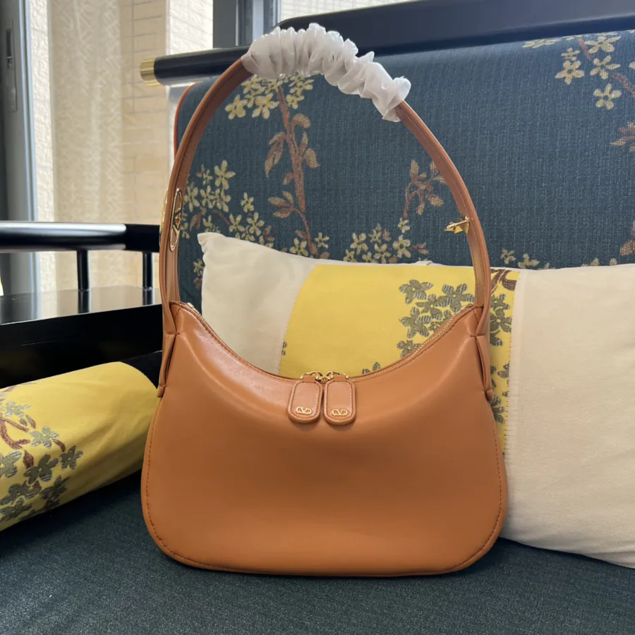 Garavan Small Travel Bag