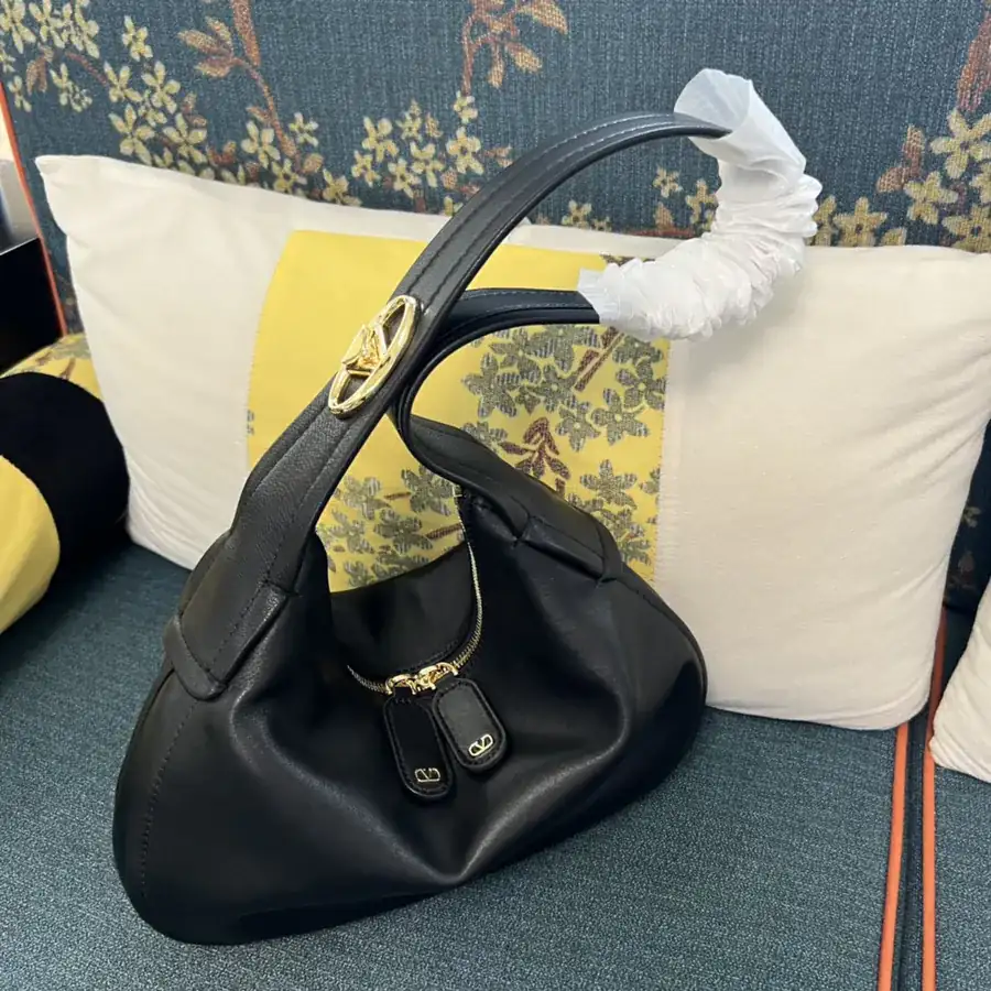 Garavan Small Travel Bag