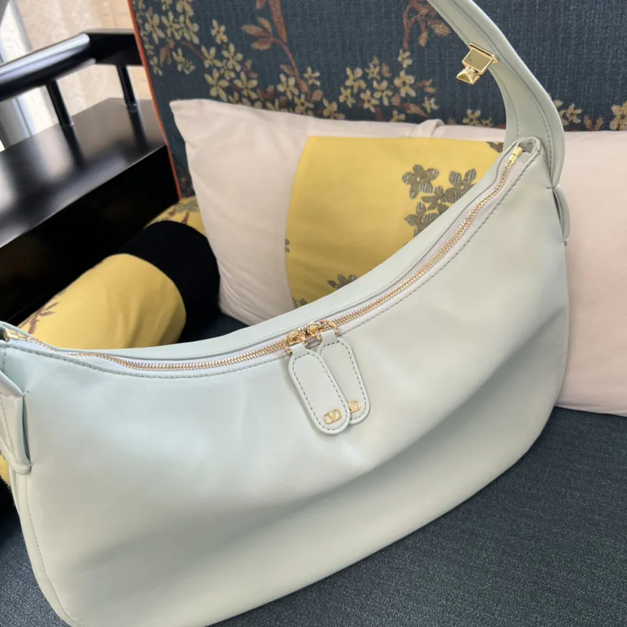 Garavan Large Shoulder Bag