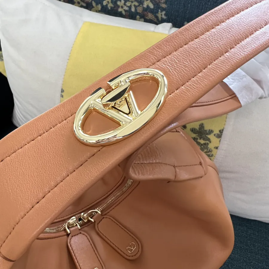 Garavan Large Travel Tote