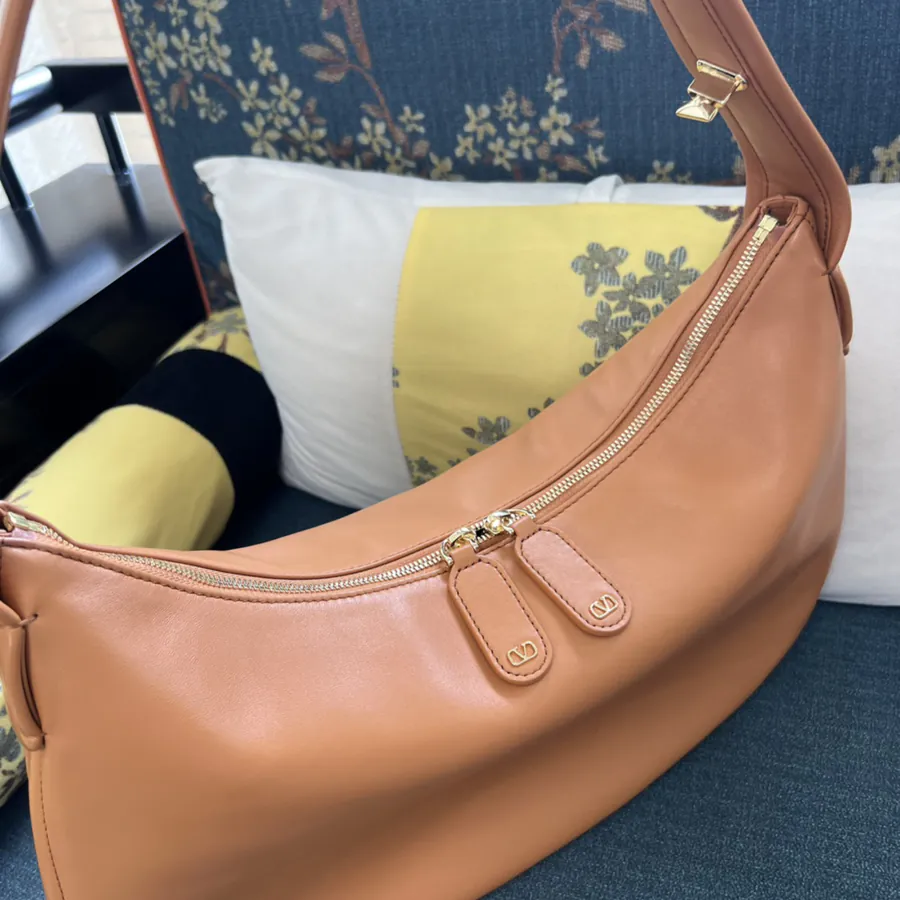 Garavan Large Travel Tote
