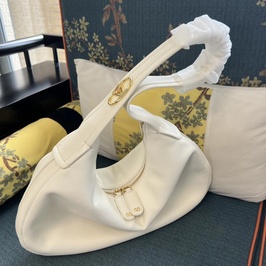 Garavan Large Shoulder Bag
