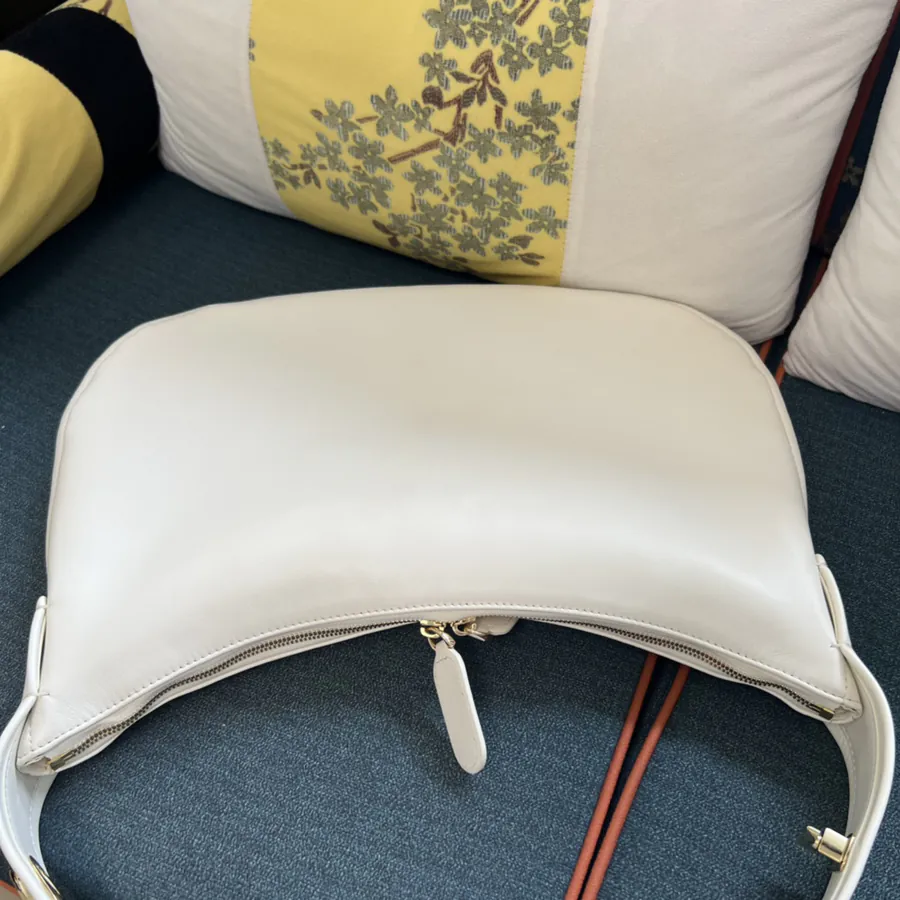 Garavan Large Shoulder Bag