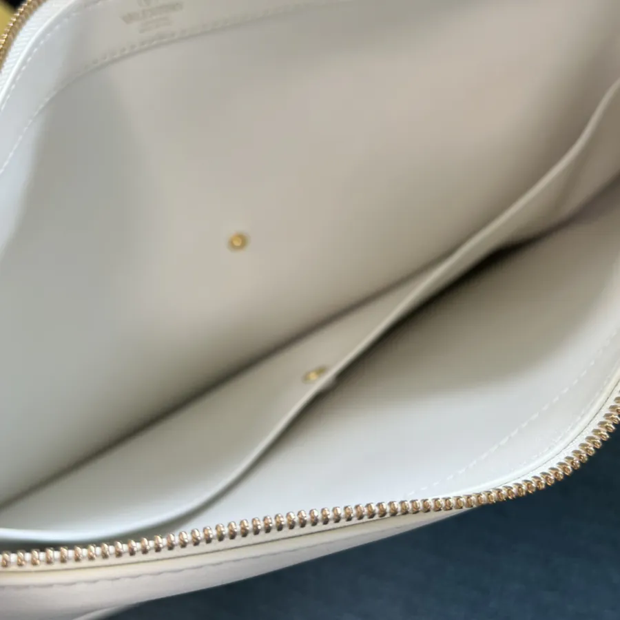 Garavan Large Shoulder Bag