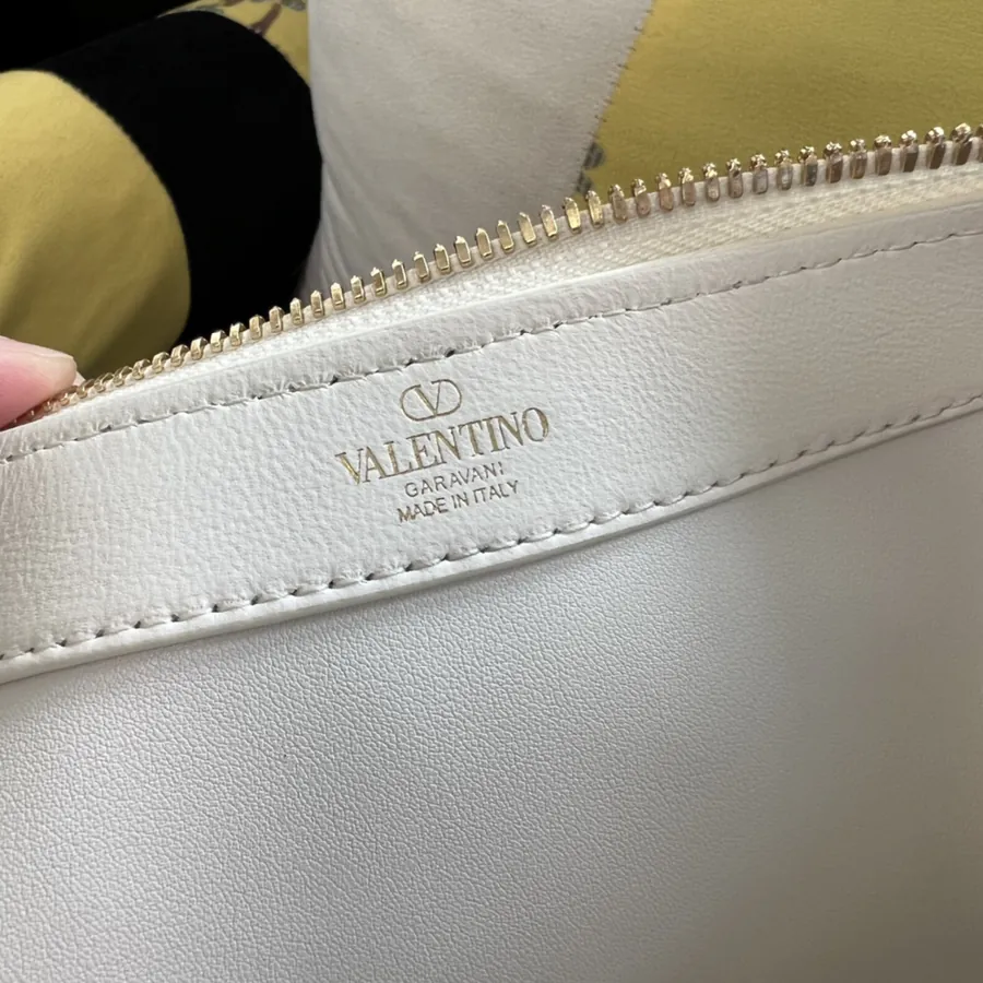 Garavan Large Shoulder Bag