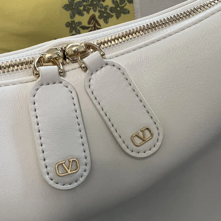 Garavan Large Shoulder Bag