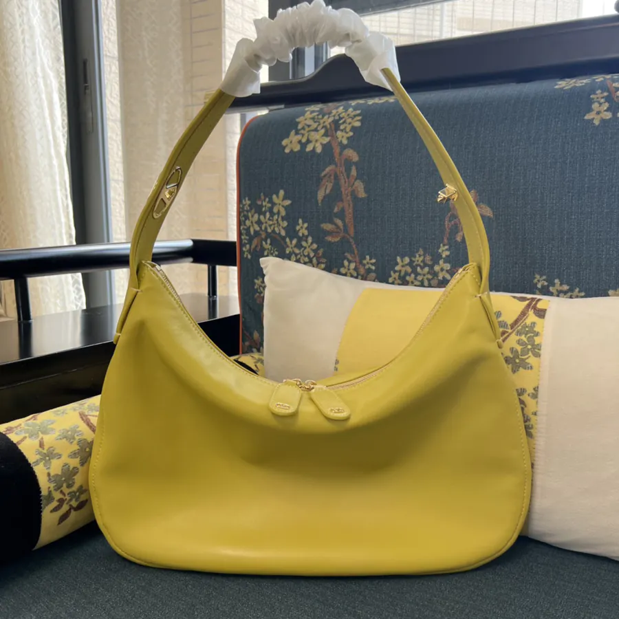 Garavan Large Shoulder Bag