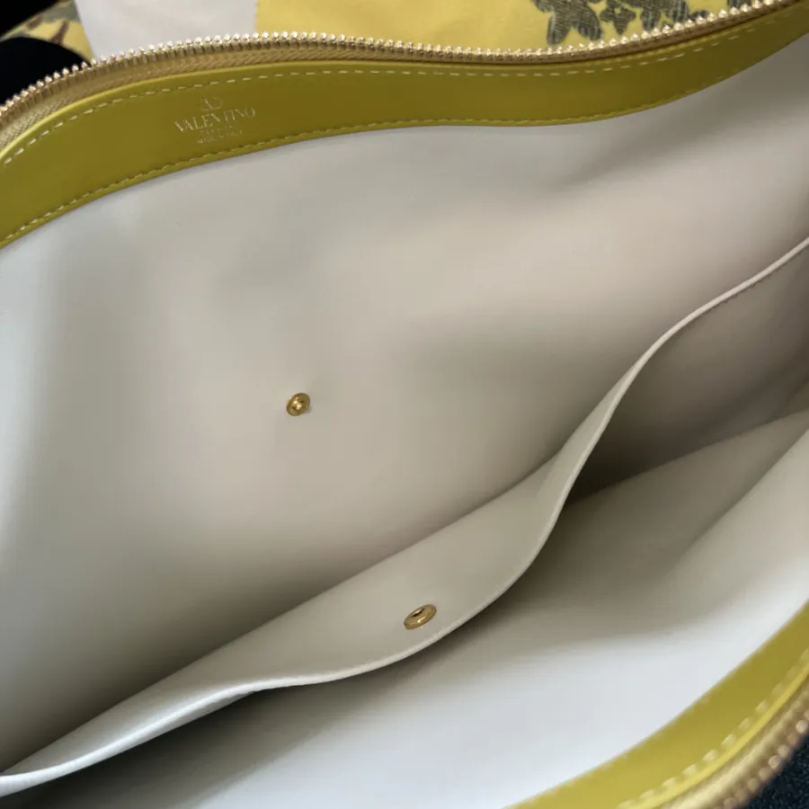 Garavan Large Shoulder Bag