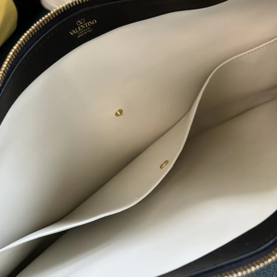 Garavan Large Shoulder Bag