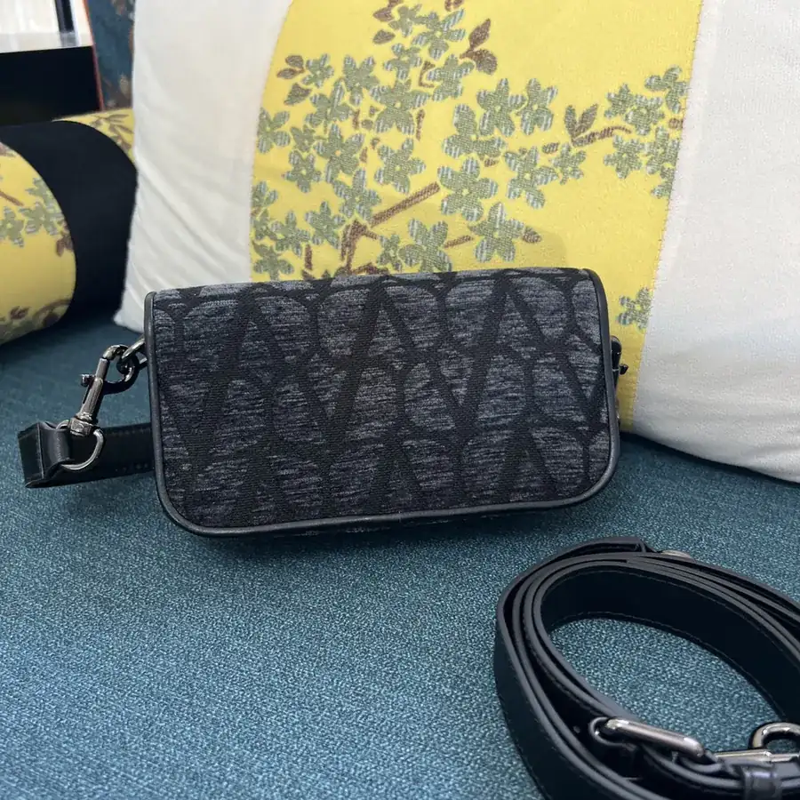 V Logo Mini Locò Leather and Fabric Tote
