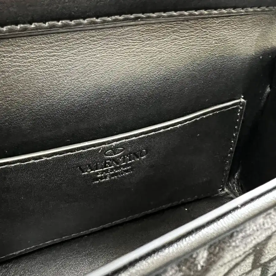 V Logo Mini Locò Leather and Fabric Tote