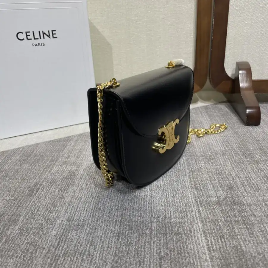 Teen BESACE TRIOMPHE Bucket Bag with Chain Details and Classic Triumph Lock