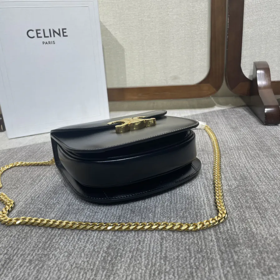 Teen BESACE TRIOMPHE Bucket Bag with Chain Details and Classic Triumph Lock