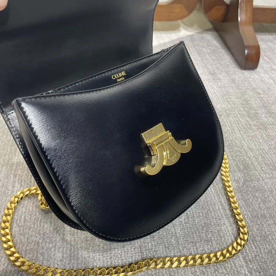 Teen BESACE TRIOMPHE Bucket Bag with Chain Details and Classic Triumph Lock