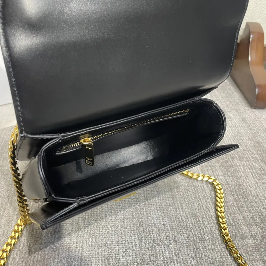 Teen BESACE TRIOMPHE Bucket Bag with Chain Details and Classic Triumph Lock