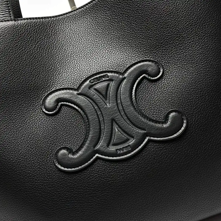 CABAS ANAÏS Grained Calfskin Handbag