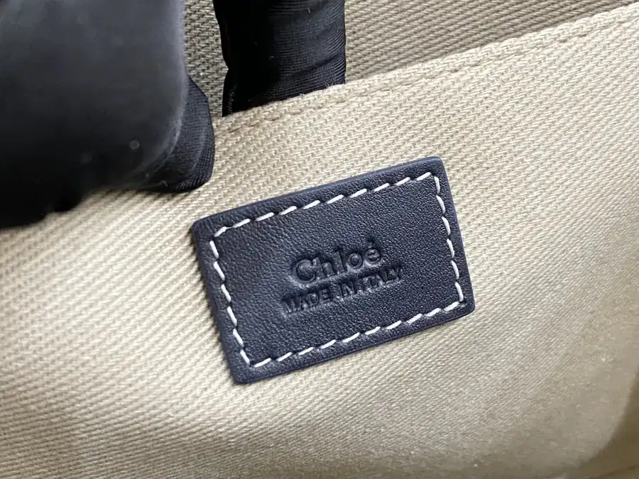 Chloe Woody Tote Midnight Blue, Medium Size