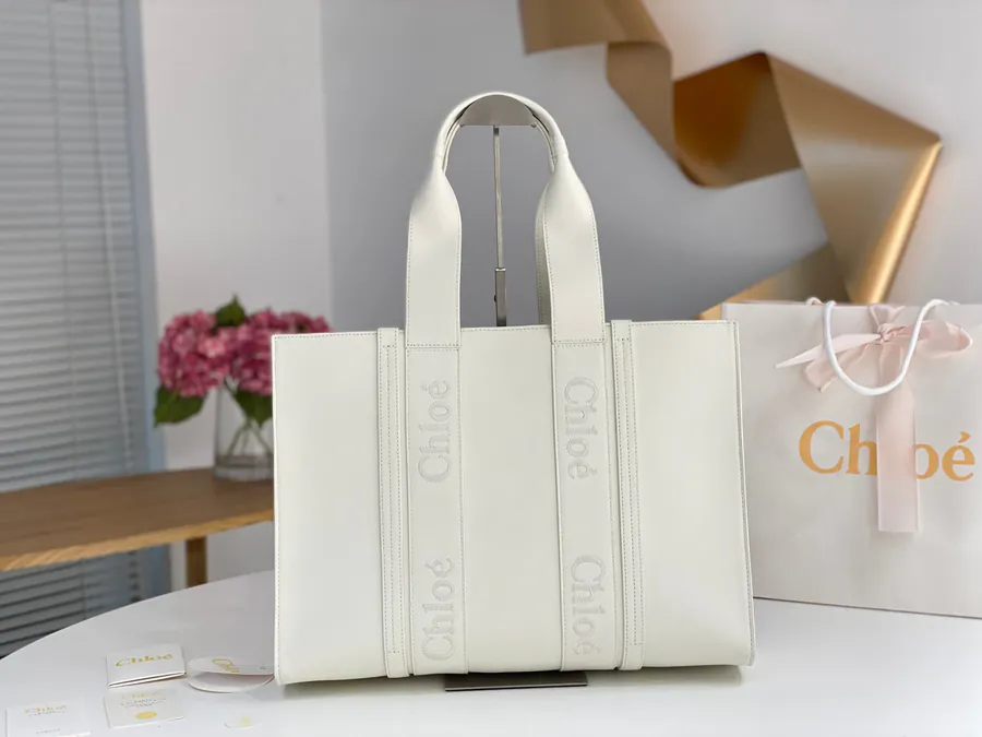 Chloe Woody Bucket Bag in Grained Calfskin