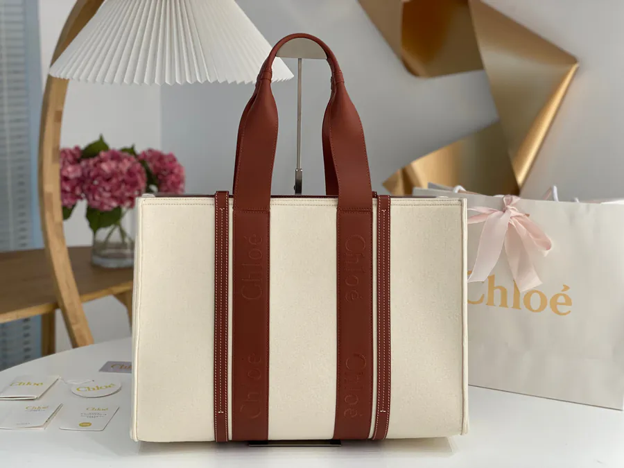 Chloe Woody Bucket Bag Large