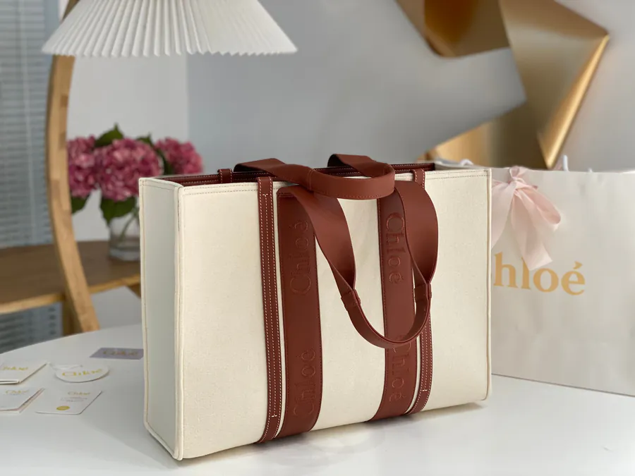 Chloe Woody Bucket Bag Large