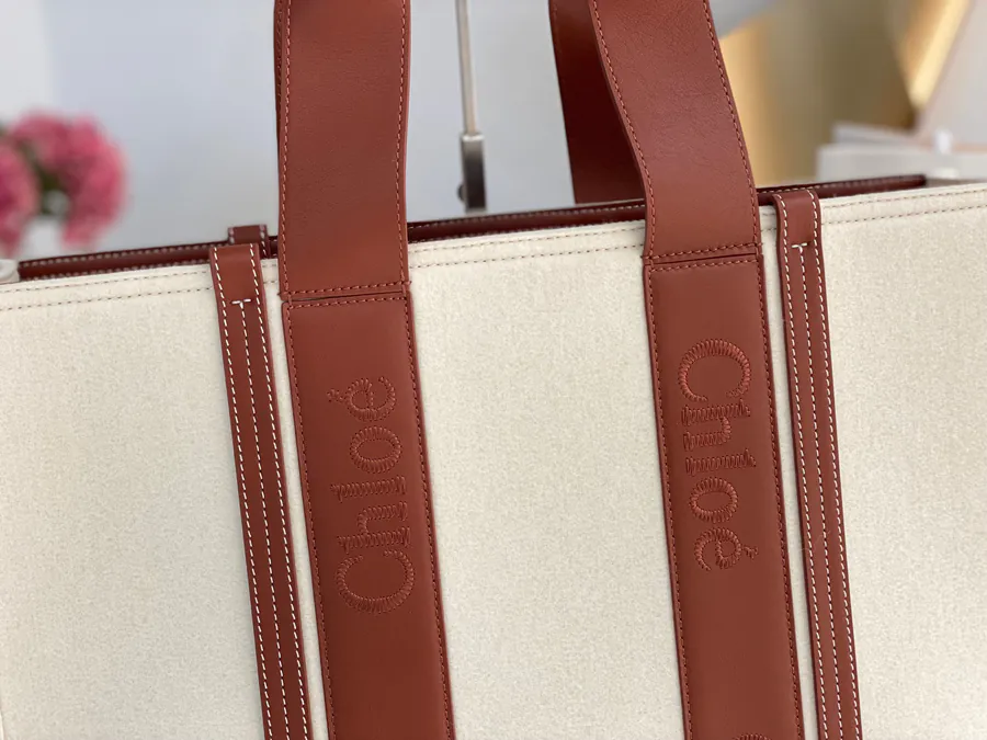 Chloe Woody Bucket Bag Large