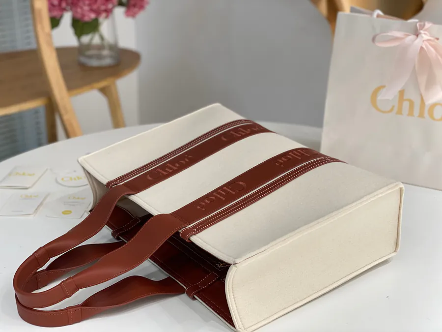 Chloe Woody Bucket Bag Large