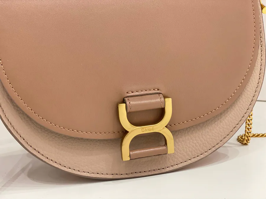 Chloe Marcie 23 Crescent Bag Elegant Chain Clasp