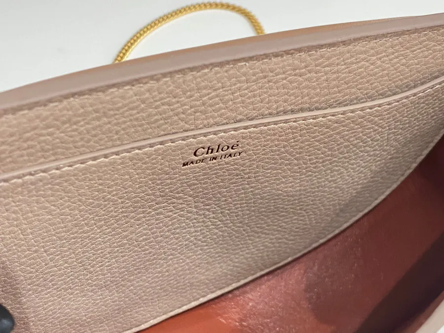 Chloe Marcie 23 Crescent Bag Elegant Chain Clasp
