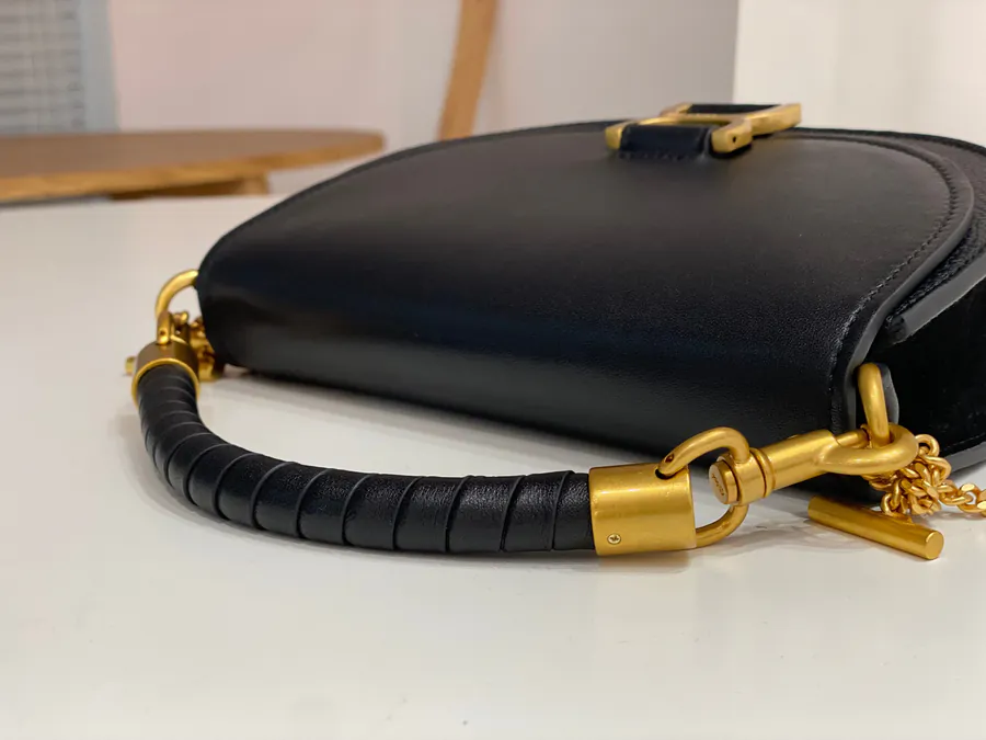 Chloe Marcie 23 Crescent Bag Elegant Chain Clutch