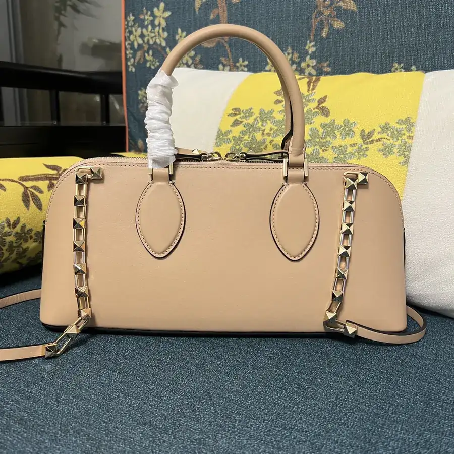 GARAVANI ROCKSTUD EW Bucket Bag in Grained Calfskin