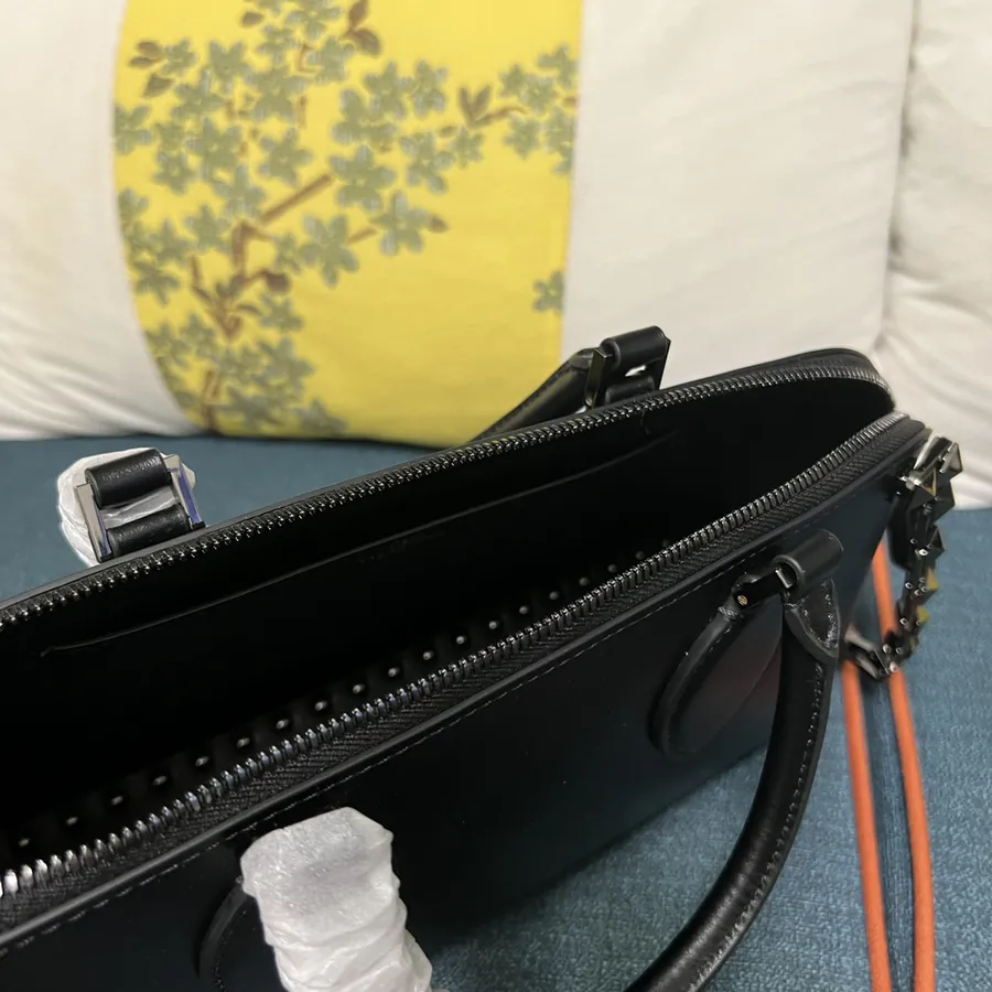 GARAVANI ROCKSTUD EW Bucket Bag in Grained Calfskin