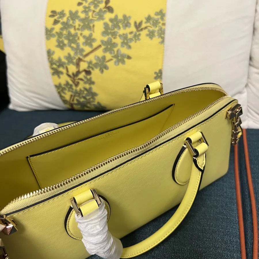 GARAVANI ROCKSTUD EW Bucket Bag in Grained Calfskin