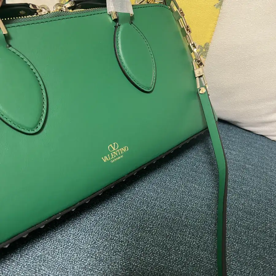 GARAVANI ROCKSTUD EW Bucket Bag in Grained Calfskin