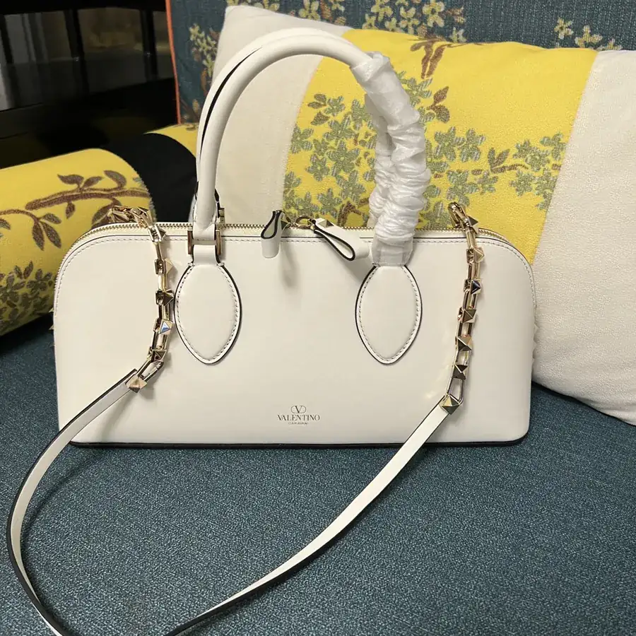 GARAVANI ROCKSTUD EW Bucket Bag in Grained Calfskin