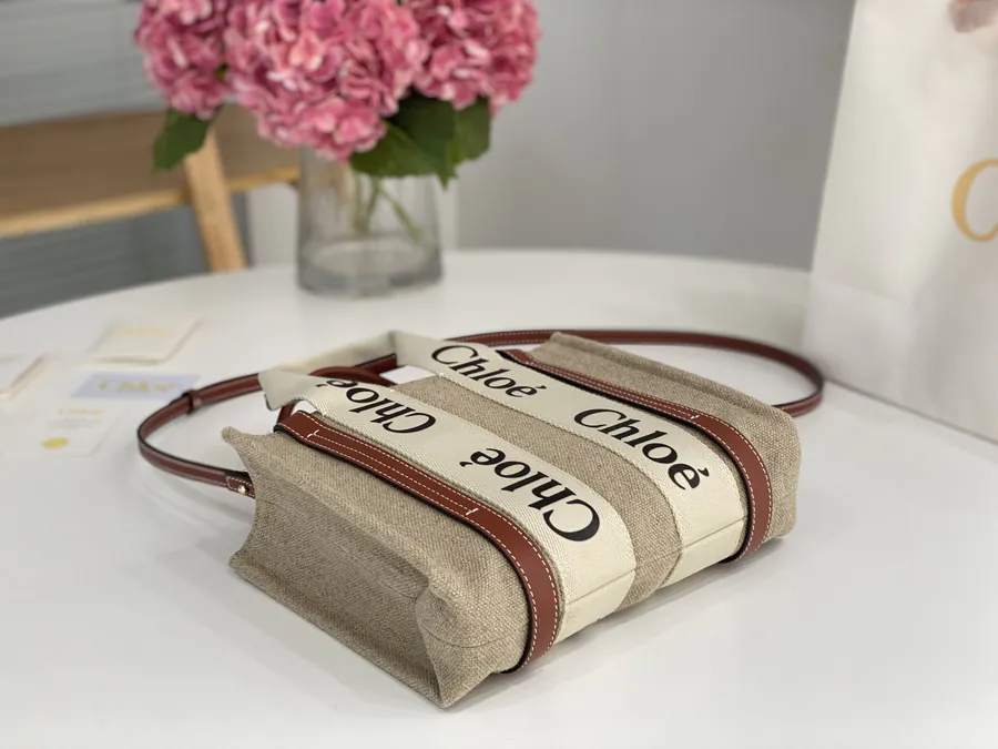 Chloe Woody Mini Tote Bag Simple and Fresh Design