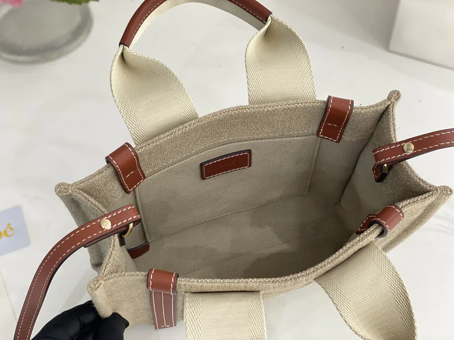 Chloe Woody Mini Tote Bag Simple and Fresh Design