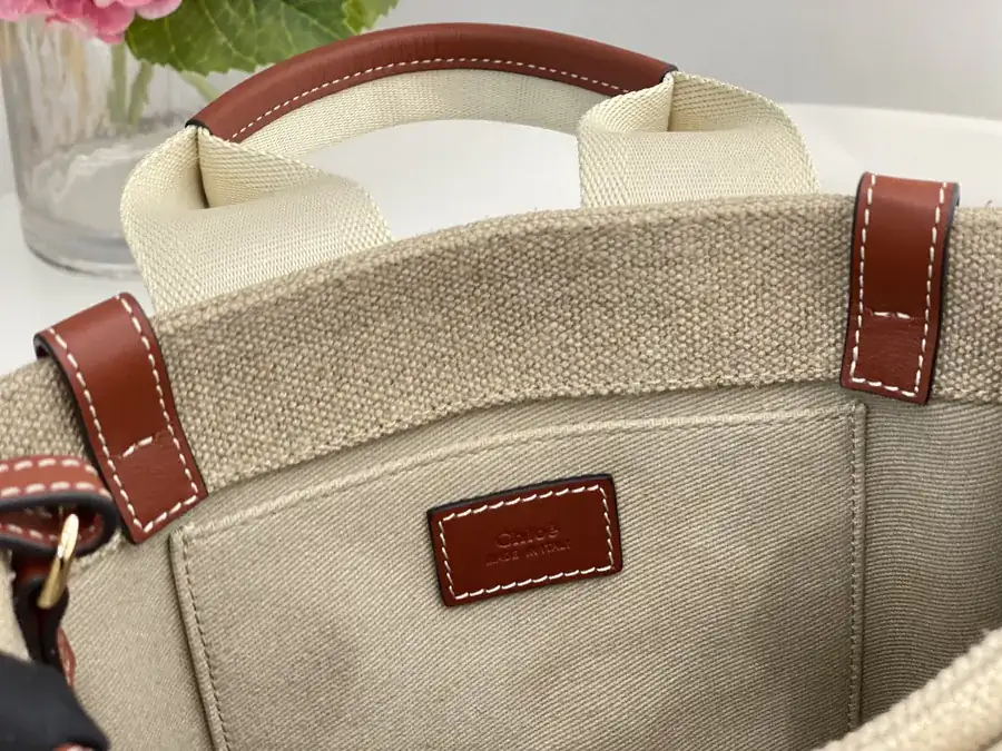 Chloe Woody Mini Tote Bag Simple and Fresh Design
