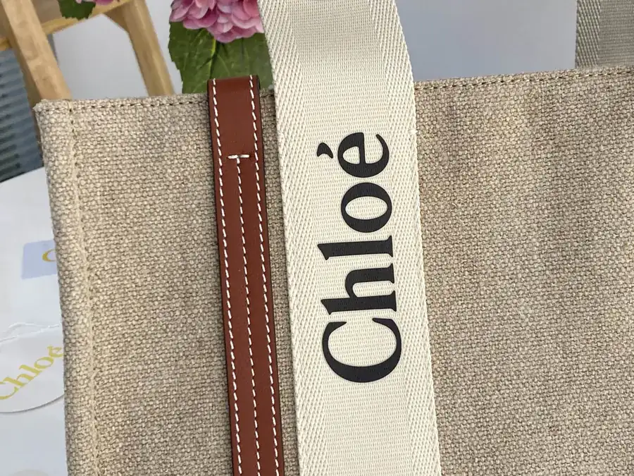 Chloe Woody Tote Medium Size