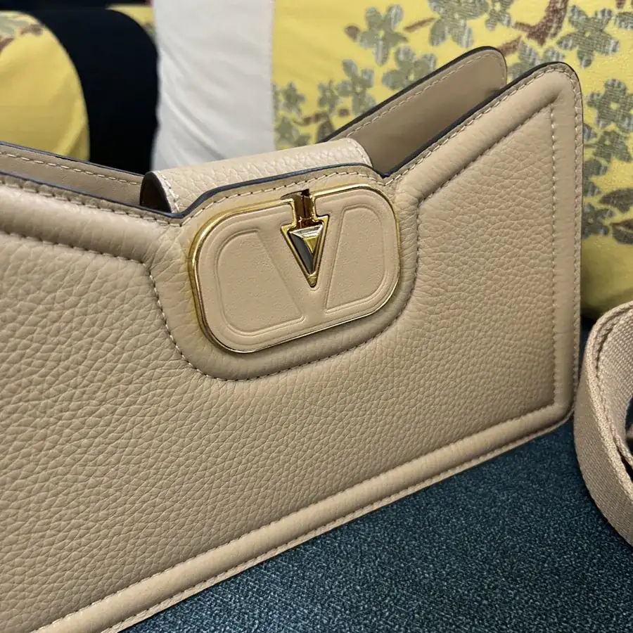 GARAVANI Grained Calfskin Handbag with VLOGO Signature