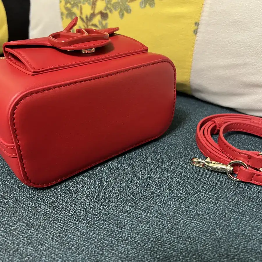 GARAVANI Mini LOCÒ Calfskin Box Bag with VLOGO SIGNATURE Details