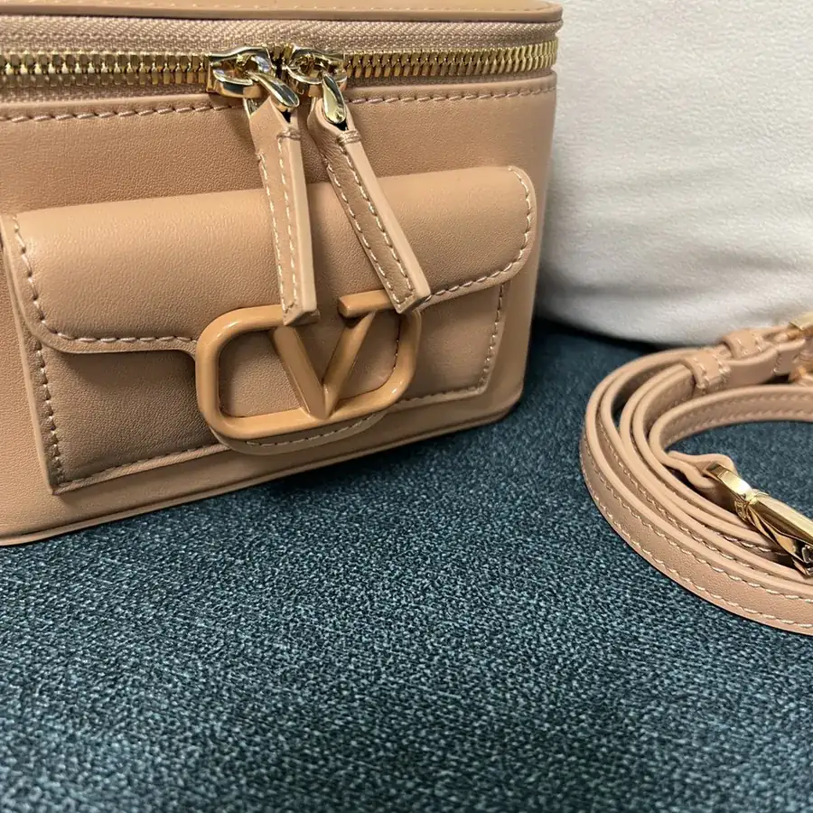 GARAVANI Mini LOCÒ Calfskin Box Bag with VLOGO SIGNATURE Detail