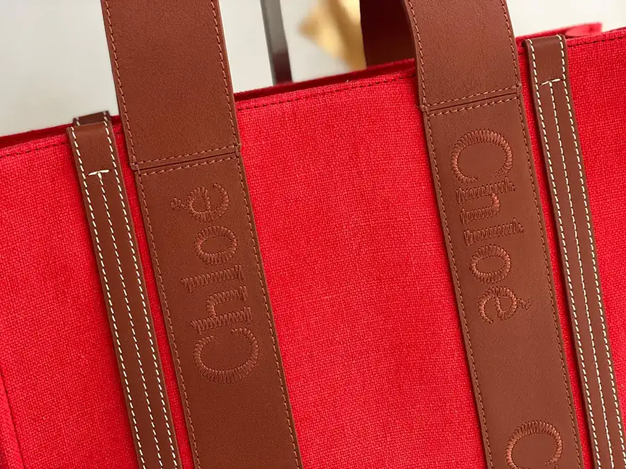 Chloe Woody Tote Bag Exclusive Matched Edition, Mid Size