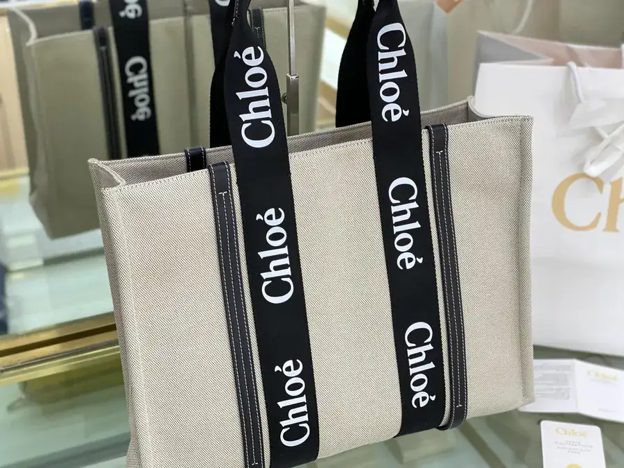 Chloe Woody Tote Large Size