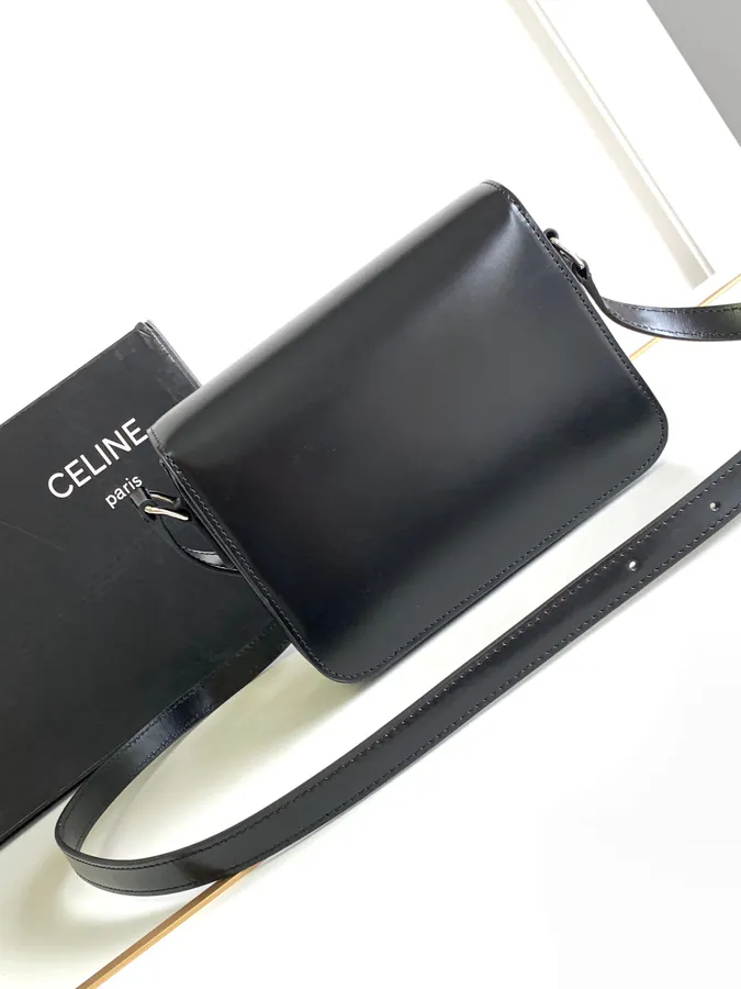 CELIN* Teen Triomphe Handbag in Black Grained Calfskin