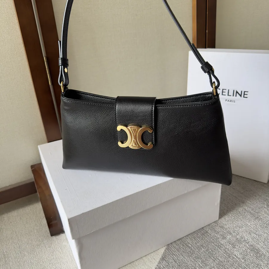 Celine Winter 23 | TRIOMPHE SOFT Leather Tote