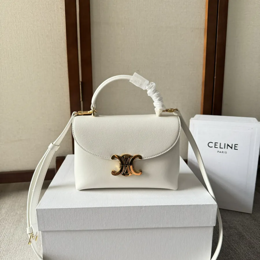 CE Kelly Handbag Classic Design, Premium Feel