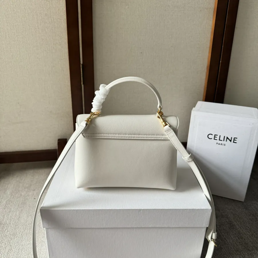 CE Kelly Handbag Classic Design, Premium Feel